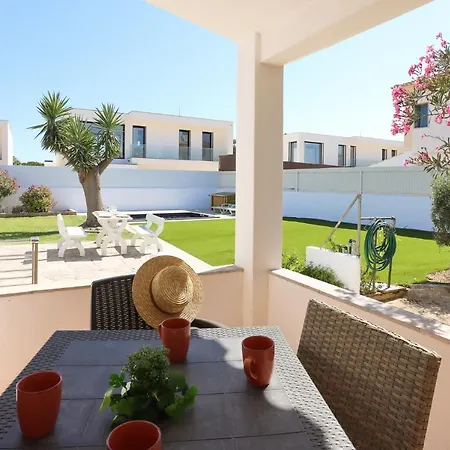 House Por Do Sol - Private Swimming Pool - By Bedzy شقة البوفيرا